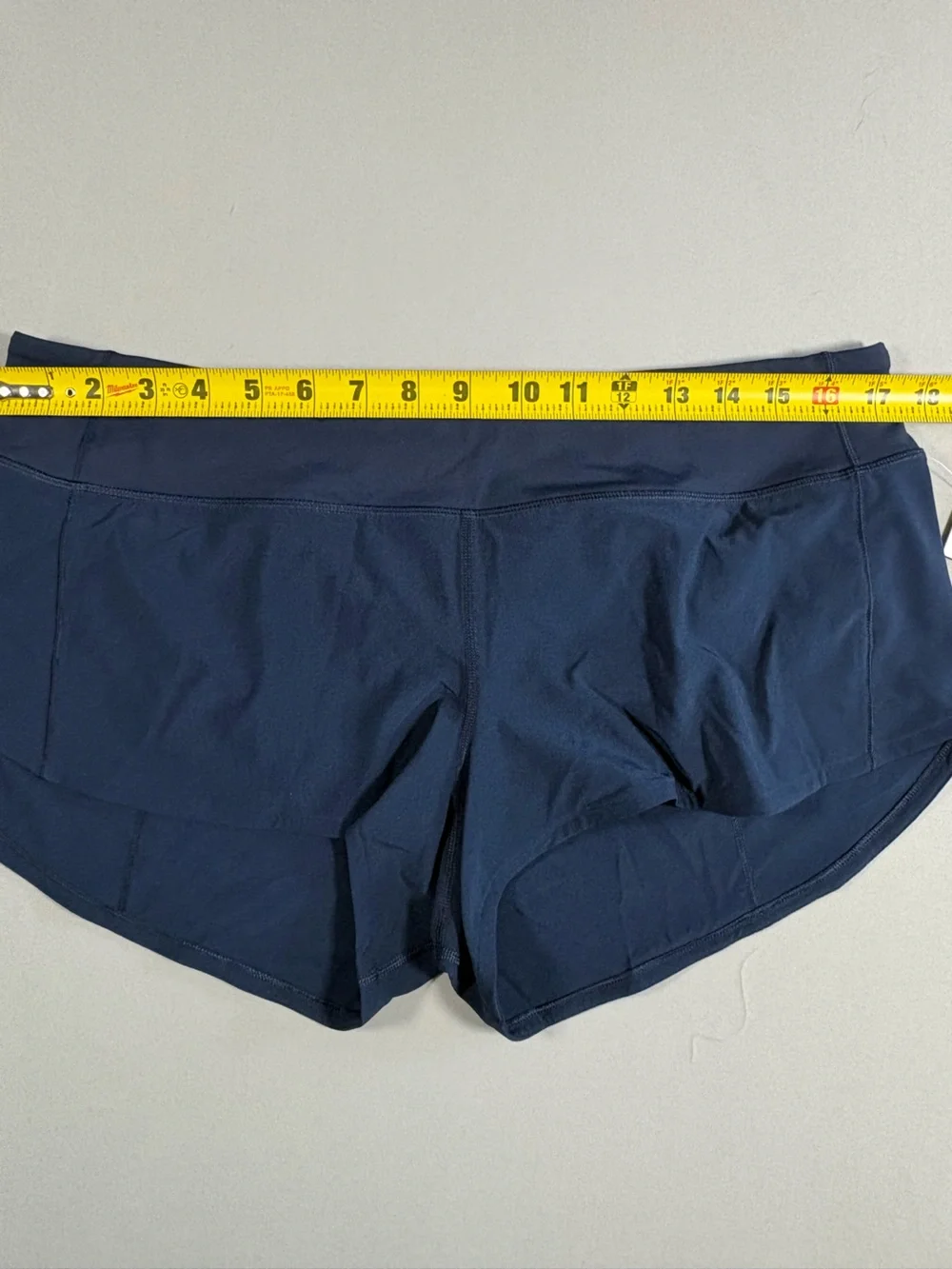 Lululemon Women's Speed Up Shorts Low-Rise, Lined, 2.5" Size 10 NWT Athletic - Picture 6 of 11